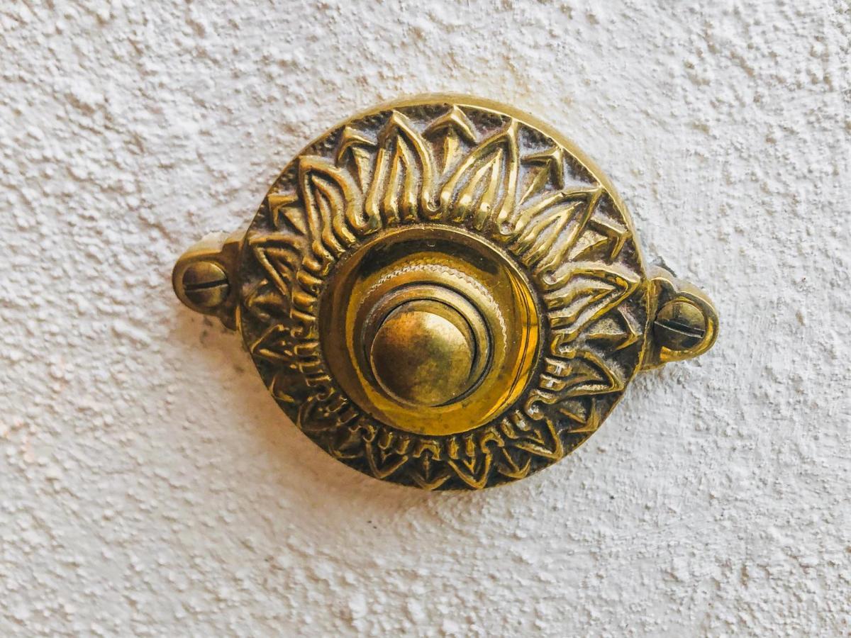 Gehobenes Ambiente In Historischer Wohnung Walting Dış mekan fotoğraf