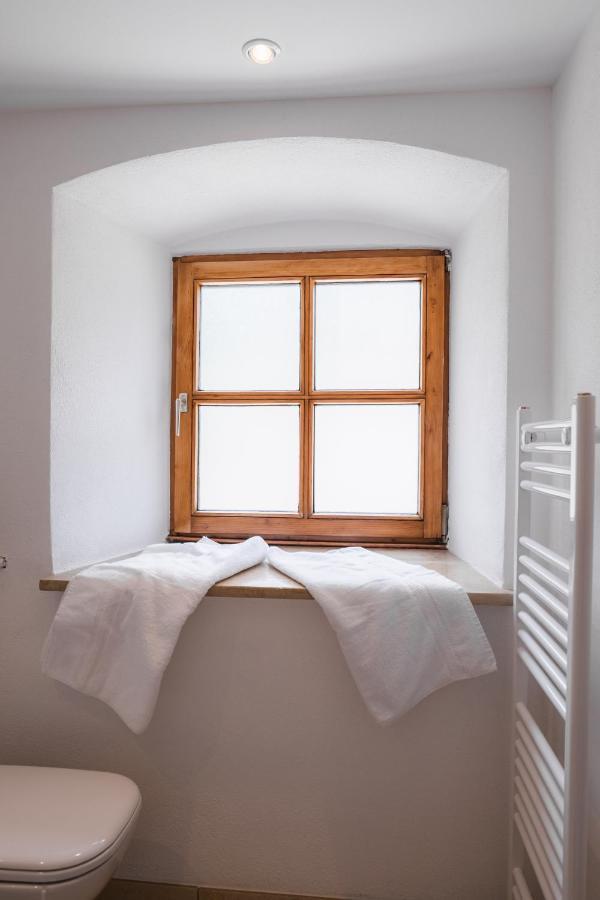Gehobenes Ambiente In Historischer Wohnung Walting Dış mekan fotoğraf
